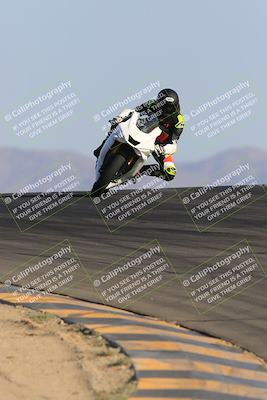 media/May-14-2023-SoCal Trackdays (Sun) [[024eb53b40]]/Turns 9 and 10 Set 1 (8am)/